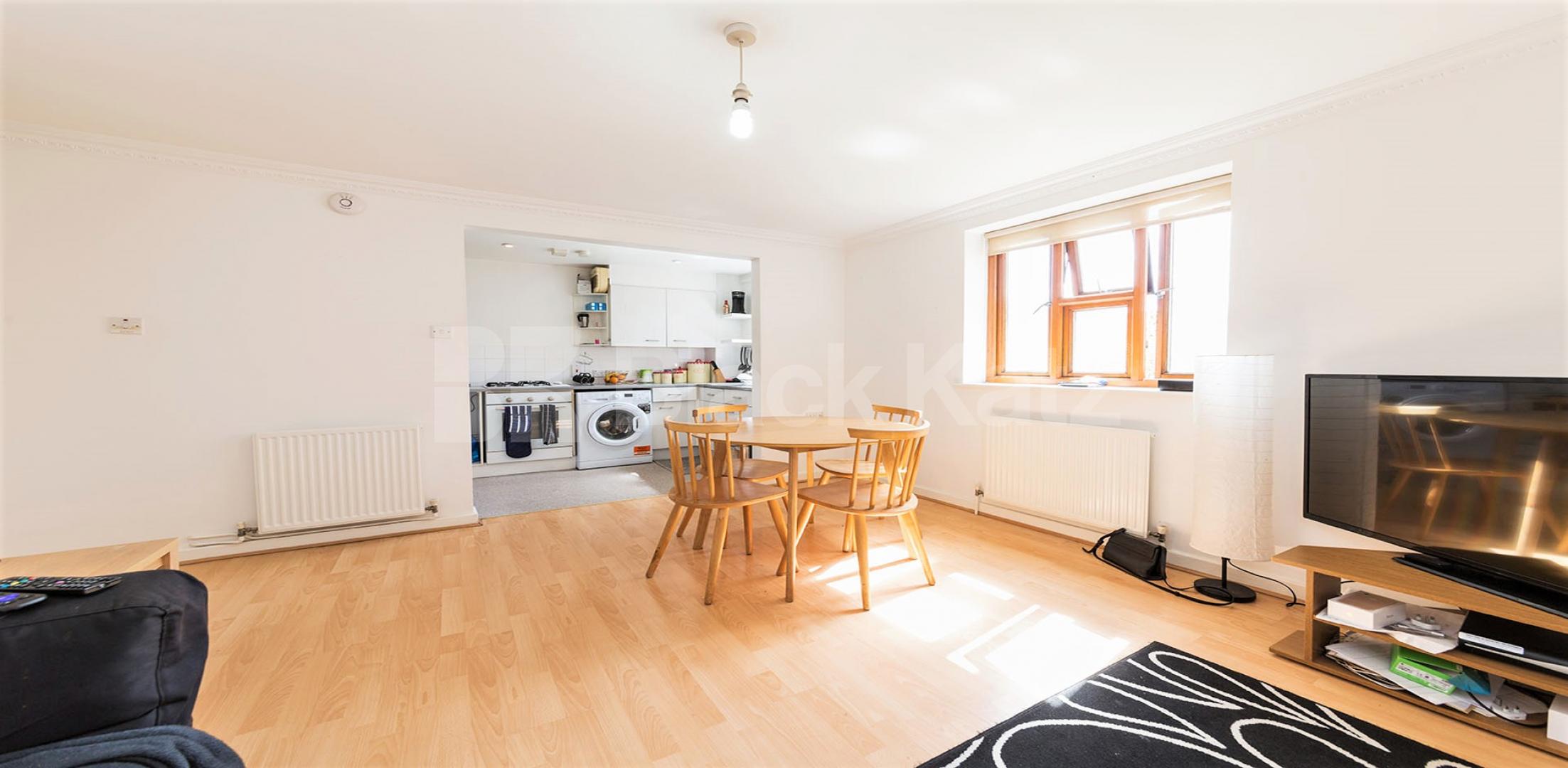 Cozy cottage comfortable and charming 1 Bedroom, Furnished Flat in